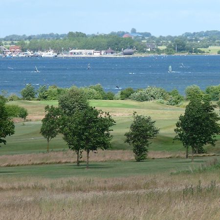 FeWo mit Terasse u. Garten am Golfplatz Wulfen auf Fehmarn Exterior foto